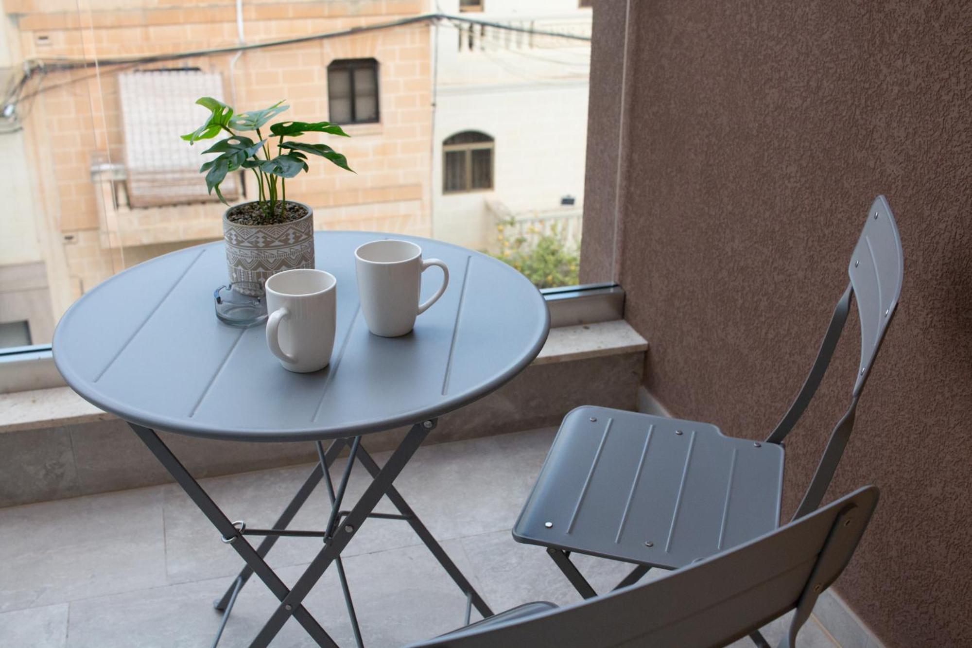 Sandstone 19 Apartment *